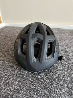 Predám cyklistickú prilbu. - 5
