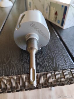 BOSCH Diamantová vŕtacia korunka na zásuvky 82 mm - 5