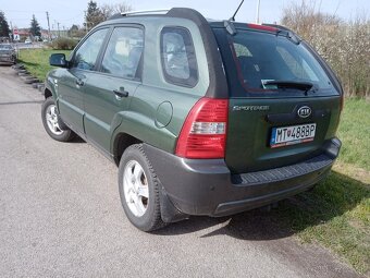 Predám Kia sportage 2006 benzín 4x4 - 5