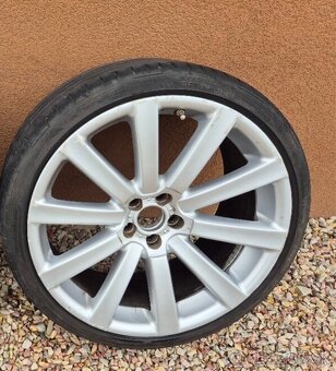 5x100 R19 ET 45 Omanyt Volkswagen - 5