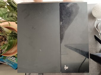 Predám Ps4 500GB - 5