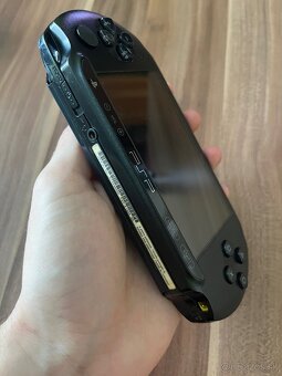 Sony PSP E1004 - 5
