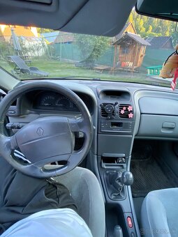 Renault laguna - 5