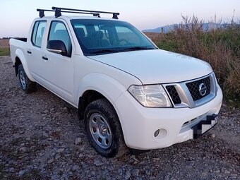 Predám Nissan Navara 4x4 2,5 dci 2013 DPH nová STK - 5