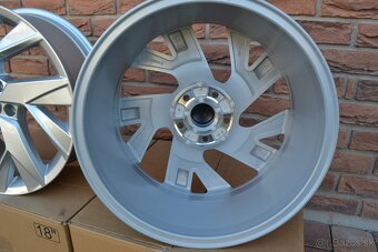 5x112 R18 Hlinikove disky Original Vw Tiguan Model Frankfurt - 5