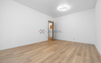 PREDAJ krásneho priestranného 3 izbového bytu v srdci Žiliny - 5