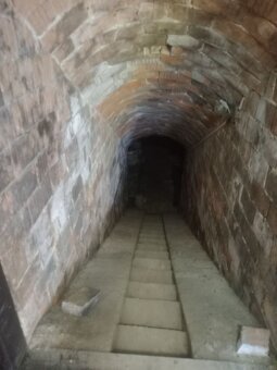 Patince /Modrany/ - Chata v vinohradom na predaj - 5