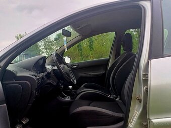 PREDÁM PEUGEOT 206 - 5