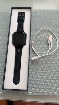 Detské smart hodinky Carneo GUARDKID+ 4G Platinum - čierne - 5