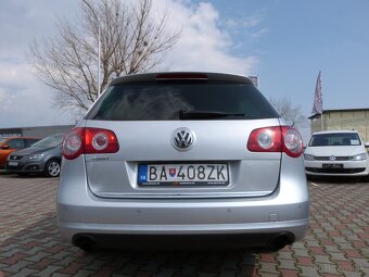 Volkswagen Passat Variant 3.2 V6 Highline 4-Motion DSG - 5