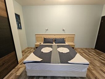 Trojizbový apartmán s morským panoramatickým výhľadom - 5