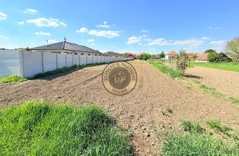 Pozemok na výstavbu domu, Malé Zálužie, IS pred pozemkomMalé - 5