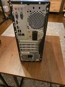 Lenovo V520 - 5