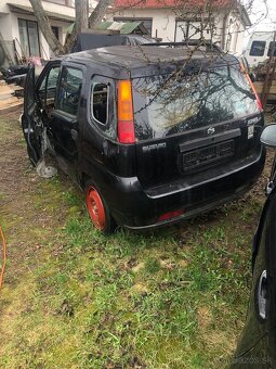 Suzuki Ignis  1,3b ,  4x4 - 5