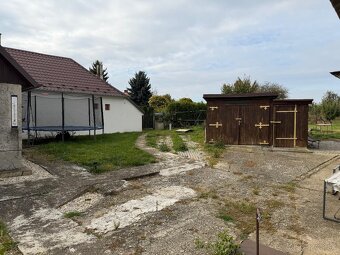 Na predaj rodinný dom s veľkým pozemkom, Pata - 5