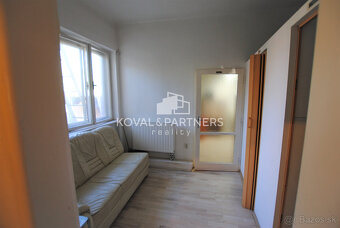 Predávame rodinný dom v širšom centre mesta Nitry - 5