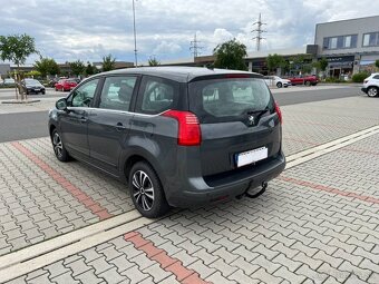 Peugeot 5008 1.6 HDi 80kw automat 7 míst panorama - 5
