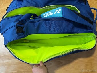 Tenisovú tašku YONEX Pro Performance 9R (model 94229 Pro - 5