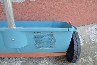 predam posypaci/posypovy vozik GARDENA - 5