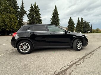 Mercedes Benz GLA 200d - 5