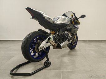 Yamaha YZF-R1 M - 5