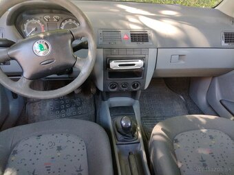 Skoda fabia 1.2 - 5