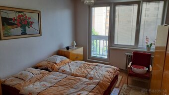 Veľký 3-iz. byt Stred, 83 m2, 2x loggia. - 5