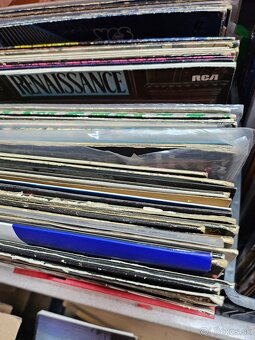 Predám 350 ks Lp - 5