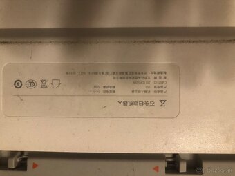 Robotický čínsky vysávač Roborock v bezvadnom stave za 100 - 5