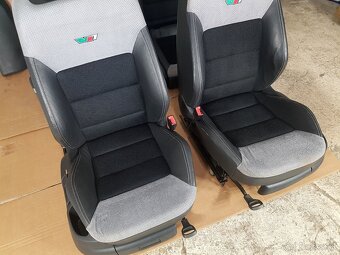 Predám polokožené sedačky Škoda Octavia 2 RS Combi - 5
