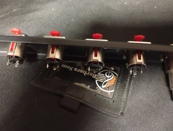 Lišta do racku s komponentmi. - 5