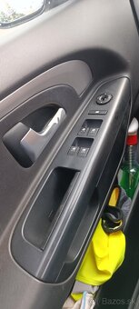 Kia Ceed - 5