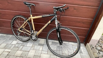 Predám cross trekový bicykel značky VEDORA. - 5