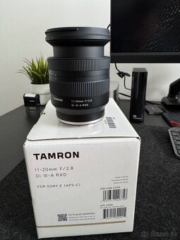 Sony ZV-E10 + Tamron 11-20 + Sony grip - 5