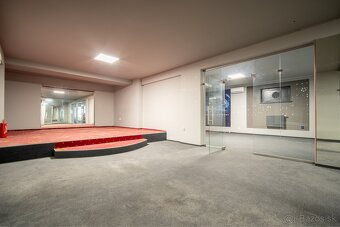 Obchodný priestor, kancelárie, byt 636 m2, v centre mesta BA - 5