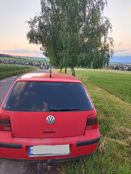 VW GOLF 1,9 - 5