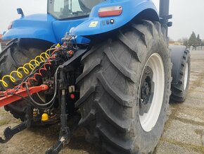 New Holland T8040 - 5