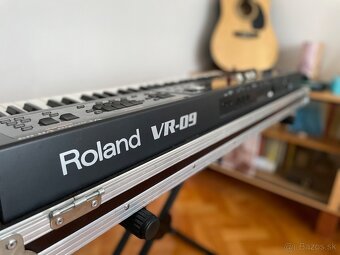Keyboardy – Roland V Combo VR-09 (case + stojan 2-poshodový) - 5