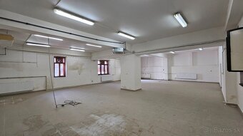 Na prenájom obchodné priestory Tornaľa, budova 240 m2 - 5