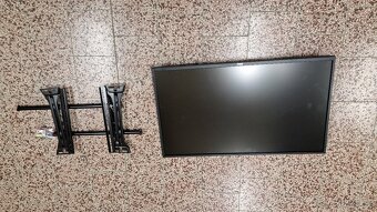 Dell P4317Q - 5