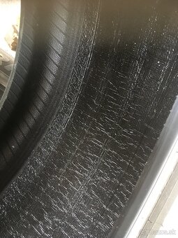 Pirelli scorpion 255/45 R19 - 5