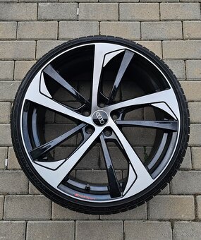 Alu disky na Audi 5x112 R20 s pneu 235/30 R20 Falken - 5