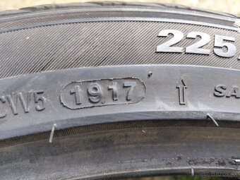 1ks zimna pneu Kumho 225/40R18 - 5