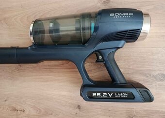 Tyčový vysávač ETA Sonar Aqua plus - 5