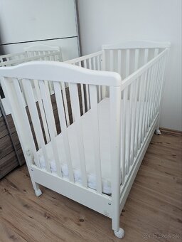 Detská postieľka Italbaby s praktickým úložnym priestorom - 5