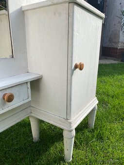 Retro toaletná skrinka so zrkadlom na chalupu, - 5