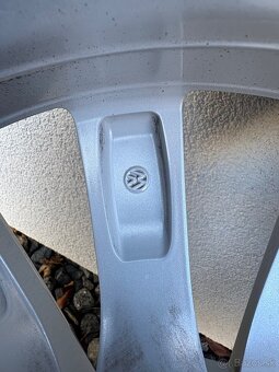 Volkswagen 5x112 215/55 R17 Originál - 5