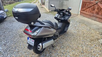 Honda Silver Wing FJS400 - 5