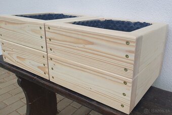 Drevené kvetináče na nožičkách - 5
