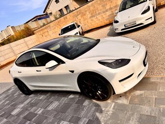 TESLA Model 3 PERFORMANCE Facelift - 5